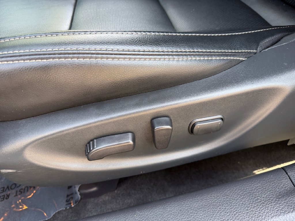 Used 2023 Nissan Maxima SV w/ Floor Mat Group FWD image 15