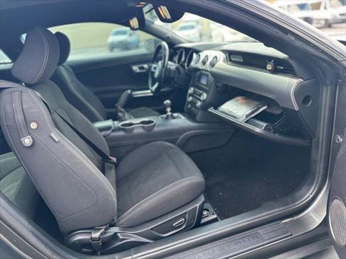 Used 2019 Ford Mustang GT RWD image 21