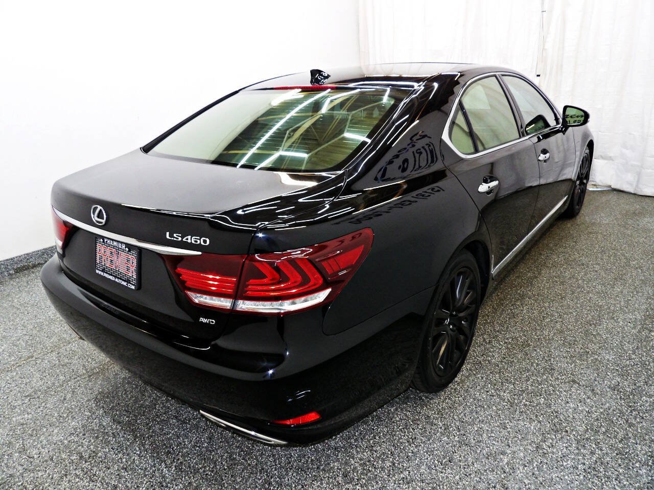 Used 2014 Lexus LS 460 AWD w/ Comfort Package image 6