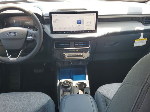 New 2025 Ford Maverick XLT w/ XLT Luxury Package image 13