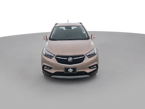Used 2019 Buick Encore Essence w/ Experience Buick Package FWD image 2