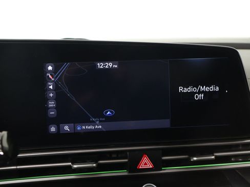 Used 2021 Hyundai Elantra Limited w/ Cargo Package image 7