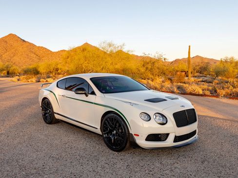 Used 2015 Bentley Continental GT3-R image 22