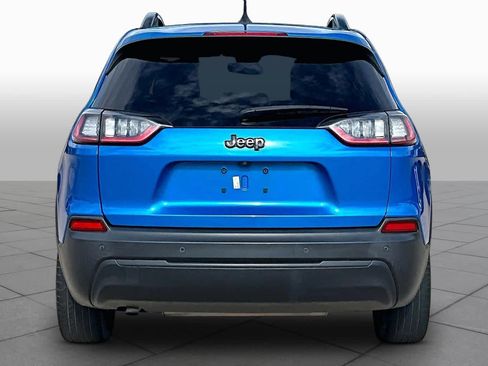Used 2021 Jeep Cherokee Latitude Plus FWD image 3
