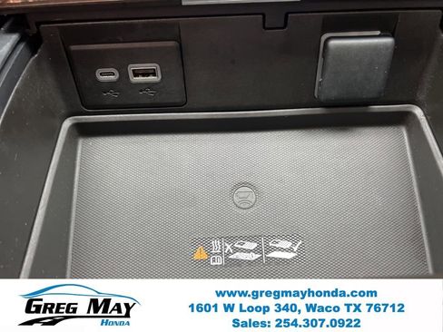 Used 2023 GMC Yukon XL Denali Ultimate AWD/4WD image 30