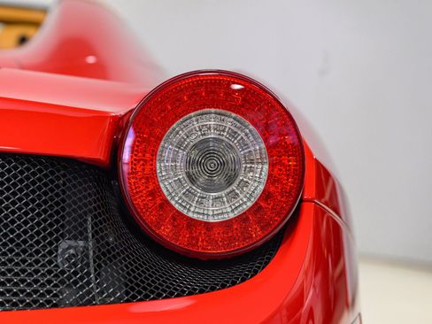 Used 2013 Ferrari 458 Spider RWD image 47