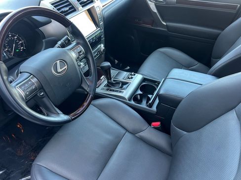 Used 2019 Lexus GX 460 Premium AWD/4WD image 4