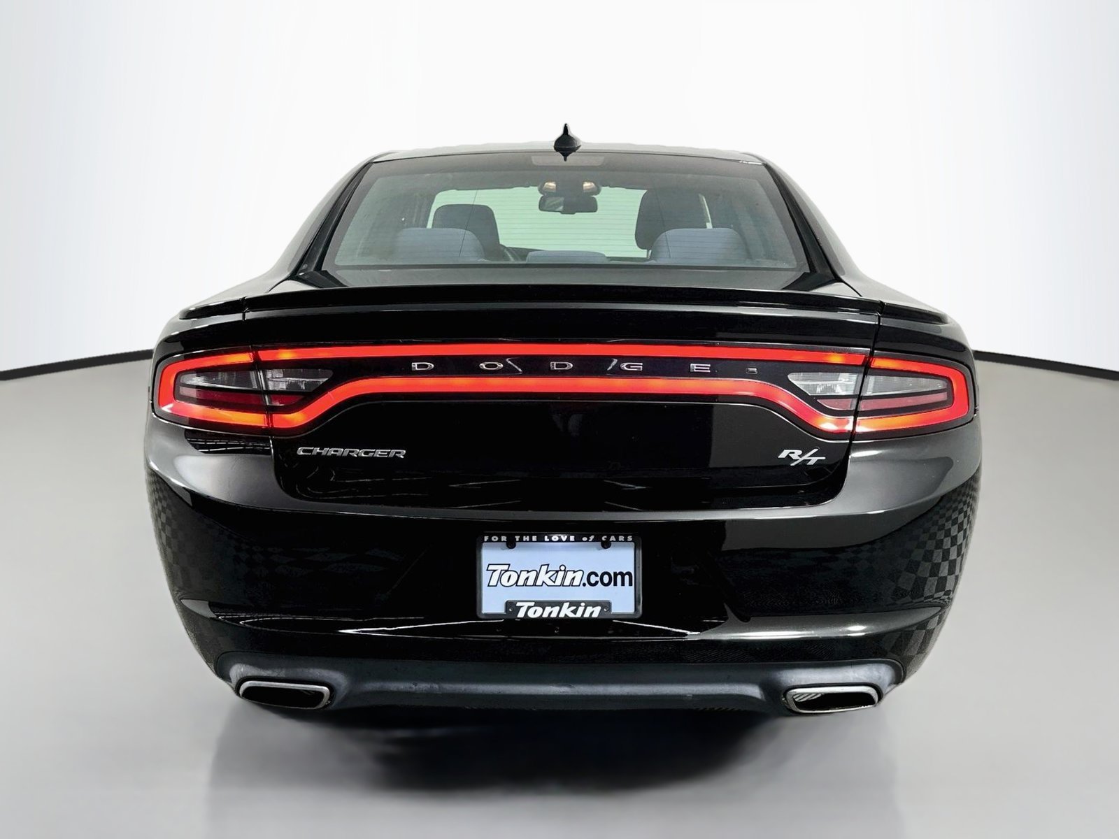 Used 2016 Dodge Charger R/T RWD image 6