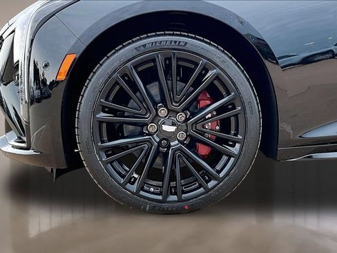 New 2026 Cadillac CT5 V w/ LPO, ONYX Package AWD/4WD image 12