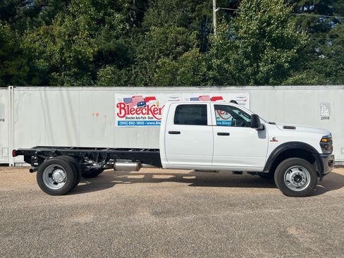 New 2026 RAM 4500 Tradesman w/ Chrome Appearance Group image 2