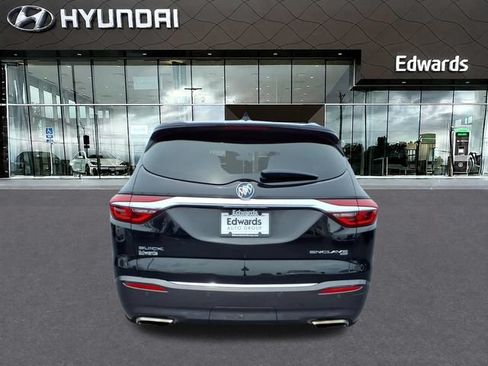 Used 2018 Buick Enclave Premium AWD/4WD image 8