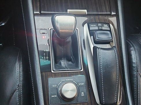 Used 2015 Lexus LS 460 AWD w/ Comfort Package image 12