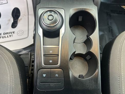 Used 2022 Ford Escape SE image 26