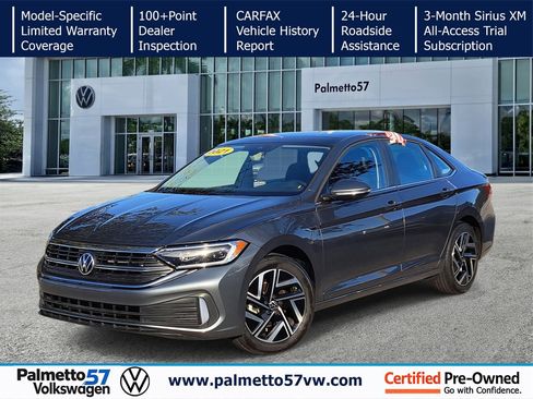 Used 2022 Volkswagen Jetta SEL image 1