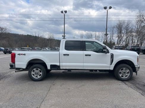 Used 2025 Ford F250 XLT image 4