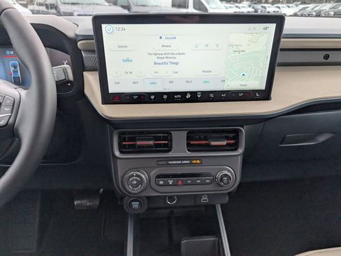 New 2026 Ford Maverick Lariat w/ 4K Tow Package AWD/4WD image 12