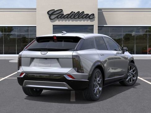 Used 2026 Cadillac Optiq Luxury 1 w/ LPO, Floor Liner Package AWD/4WD image 4