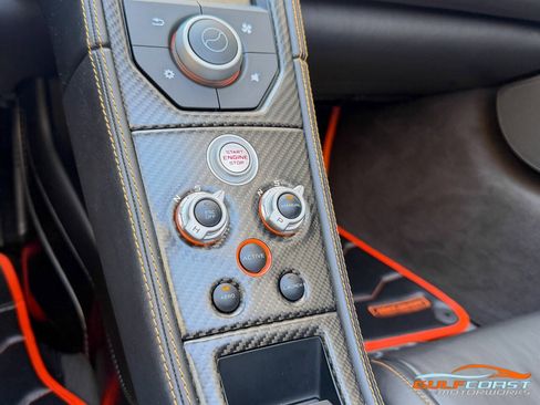 Used 2016 McLaren 675LT image 21