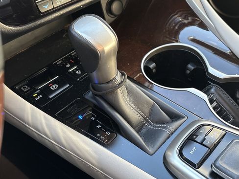 Used 2017 Lexus RX 350 AWD image 25