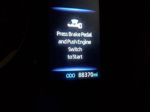 Used 2021 Toyota Corolla SE w/ Carpet Mat Package (TMS) FWD image 11