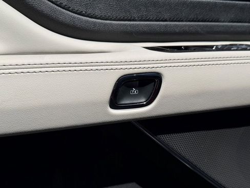 New 2026 Lincoln Aviator AWD image 19