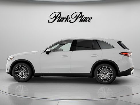 Used 2026 Mercedes-Benz GLC 300 image 8