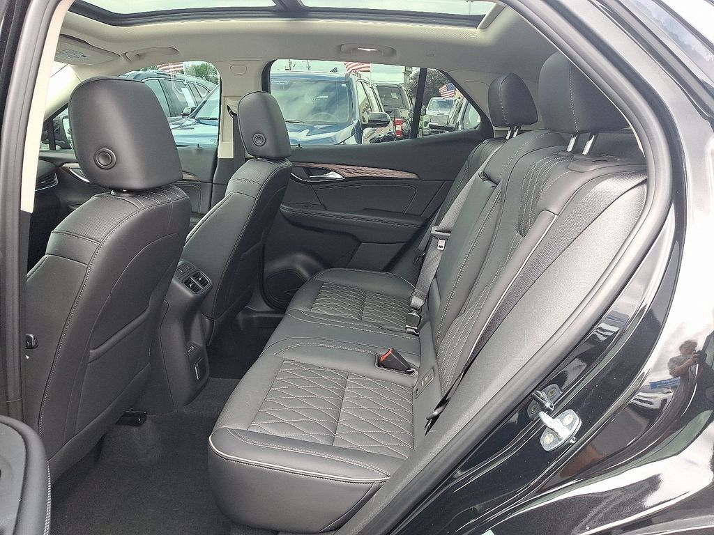 Certified 2023 Buick Envision Avenir AWD/4WD image 10