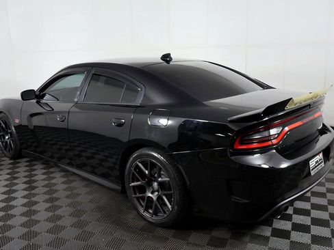 Used 2016 Dodge Charger R/T Scat Pack image 12