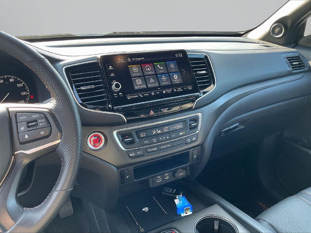 Used 2025 Honda Ridgeline TrailSport image 11