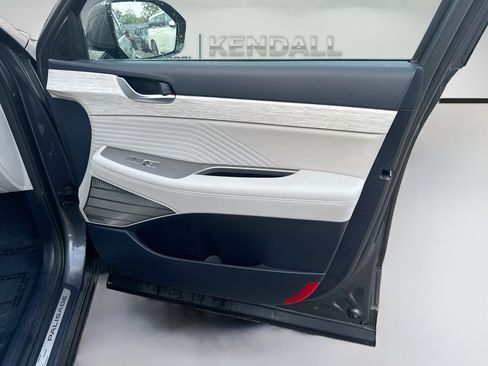 Used 2025 Hyundai Palisade Calligraphy FWD image 31