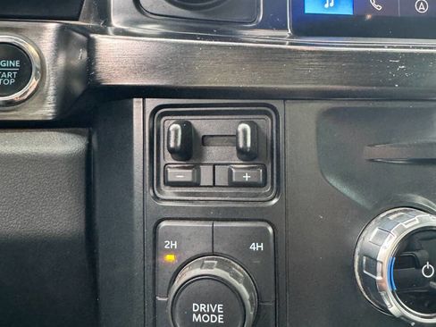 Used 2023 Ford F350 Lariat w/ Lariat Ultimate Package AWD/4WD image 8