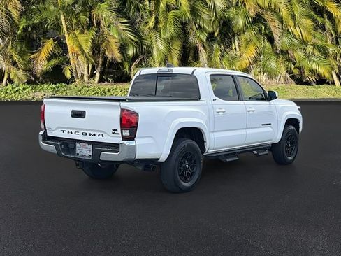 Used 2022 Toyota Tacoma SR5 RWD image 4