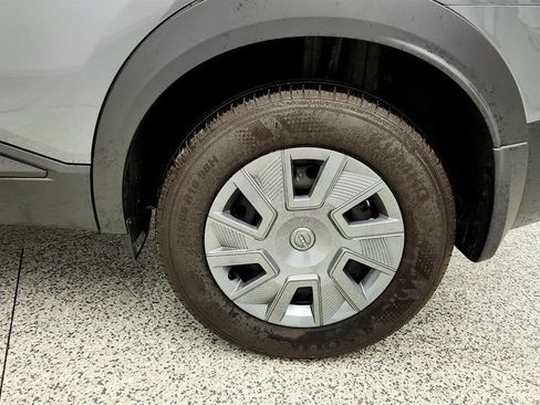 Used 2025 Nissan Kicks S FWD image 9
