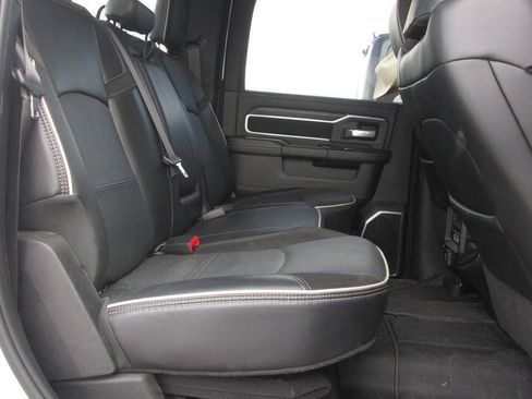 Used 2025 RAM 2500 Laramie AWD/4WD image 14