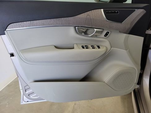 Used 2024 Volvo XC90 B5 Plus w/ Protection Package Premier AWD/4WD image 23