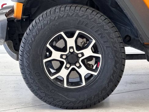 Used 2021 Jeep Wrangler Unlimited Rubicon AWD/4WD image 28