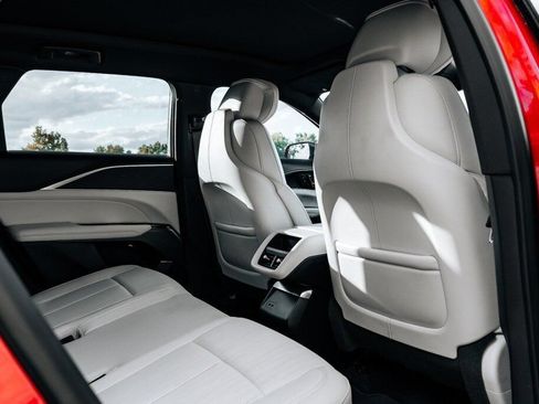 Used 2025 Cadillac Lyriq Sport w/ LPO, Floor Liner Package RWD image 49