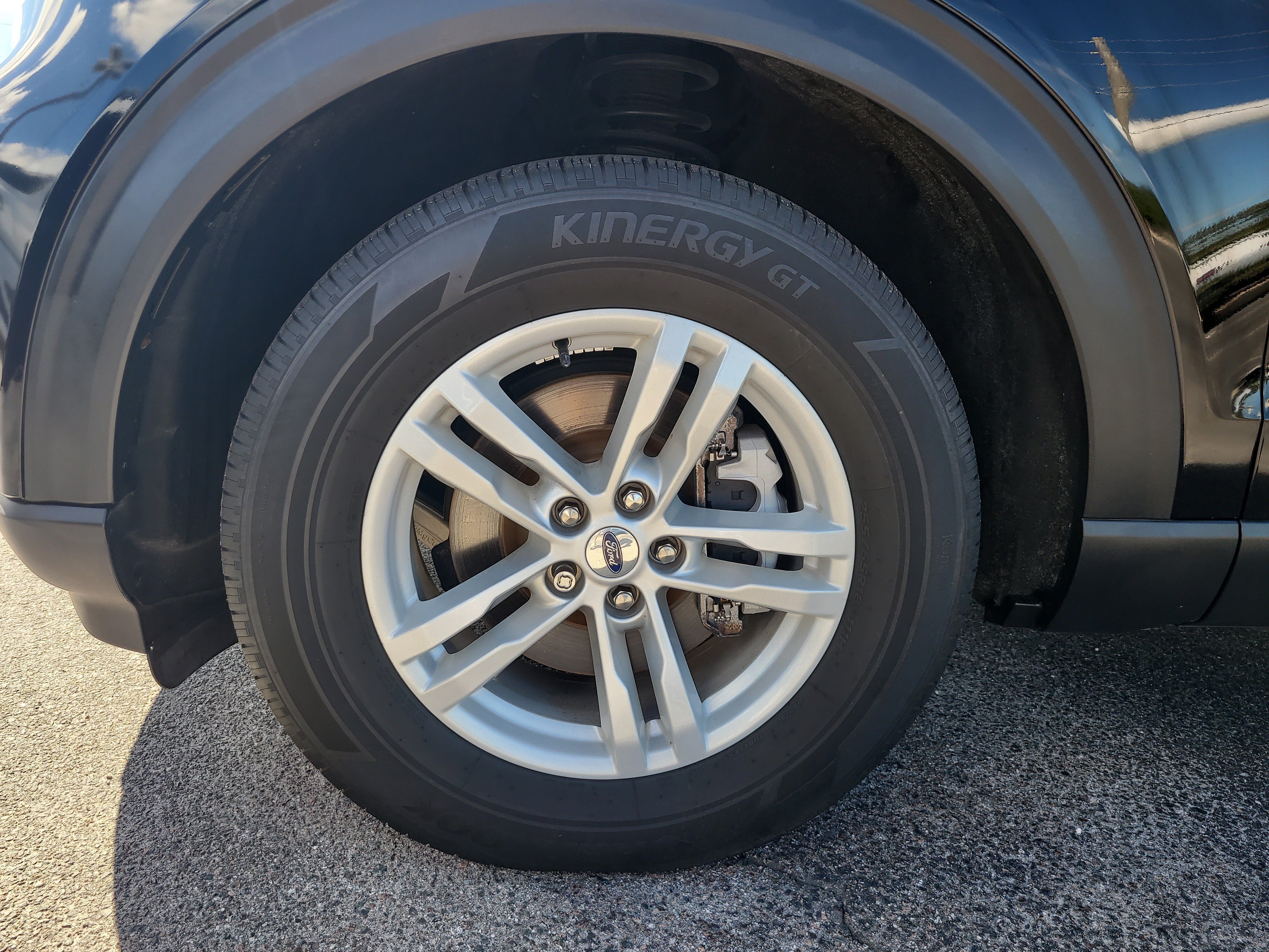 Used 2023 Ford Explorer XLT RWD image 9