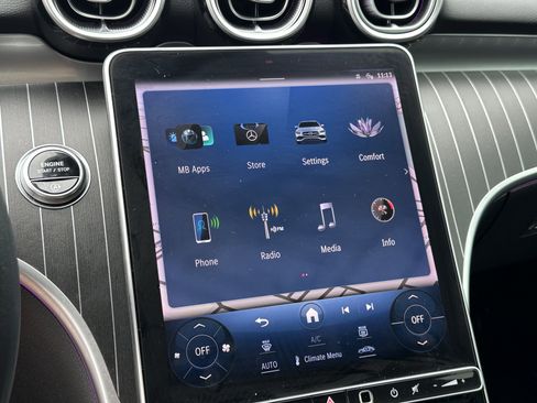 Used 2023 Mercedes-Benz C 300 Sedan image 32