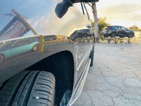 Used 2016 GMC Yukon XL Denali w/ Open Road Package image 4