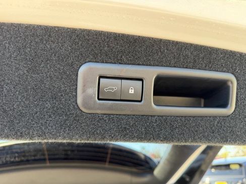 Used 2020 Lexus RX 350L FWD w/ Premium Package image 43