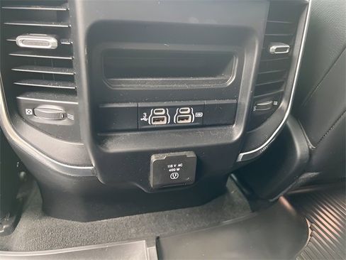 Used 2020 RAM 1500 Laramie image 8