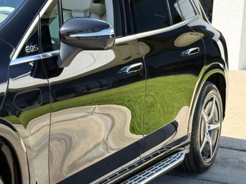 Used 2023 Mercedes-Benz EQS 580 4MATIC SUV image 5