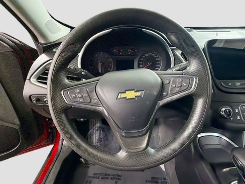 Used 2023 Chevrolet Malibu LT FWD image 14