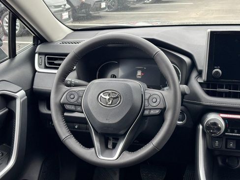 New 2025 Toyota RAV4 XLE image 7