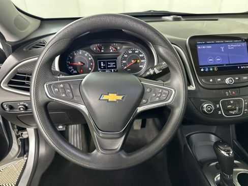 Used 2020 Chevrolet Malibu LS image 14