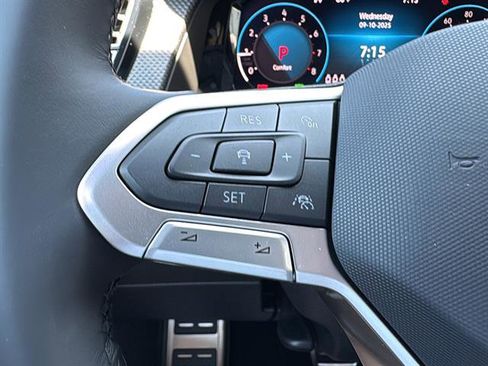 New 2026 Volkswagen Atlas Cross Sport SEL R-Line AWD/4WD image 19