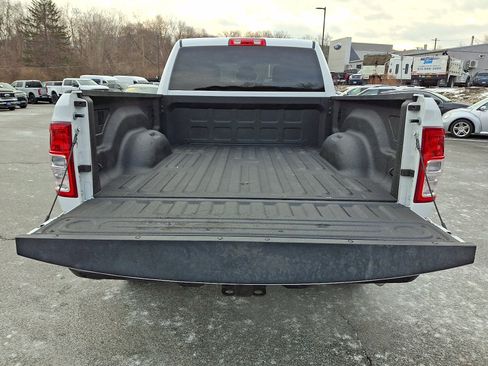 Used 2024 RAM 2500 Big Horn w/ Sport Appearance Package image 30
