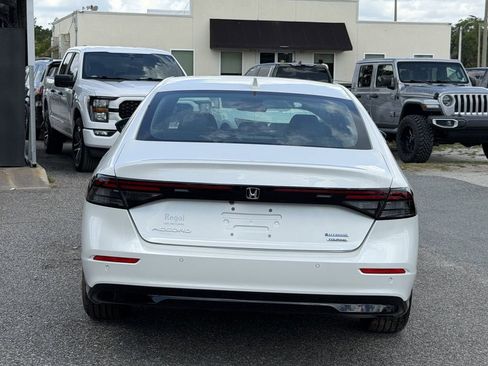 Used 2025 Honda Accord Touring image 6