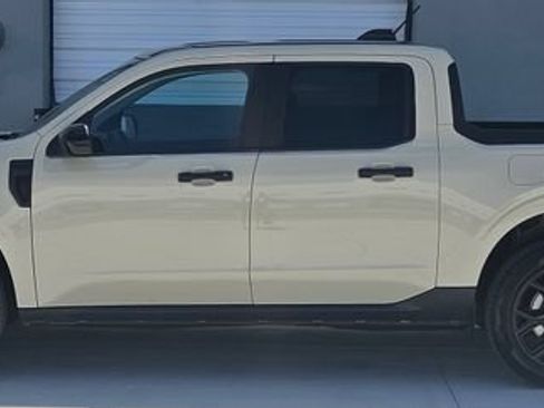Certified 2025 Ford Maverick XLT w/ XLT Luxury Package AWD/4WD image 2